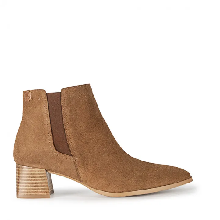 BOTIN EYRA SERRAJE MARRON POPA