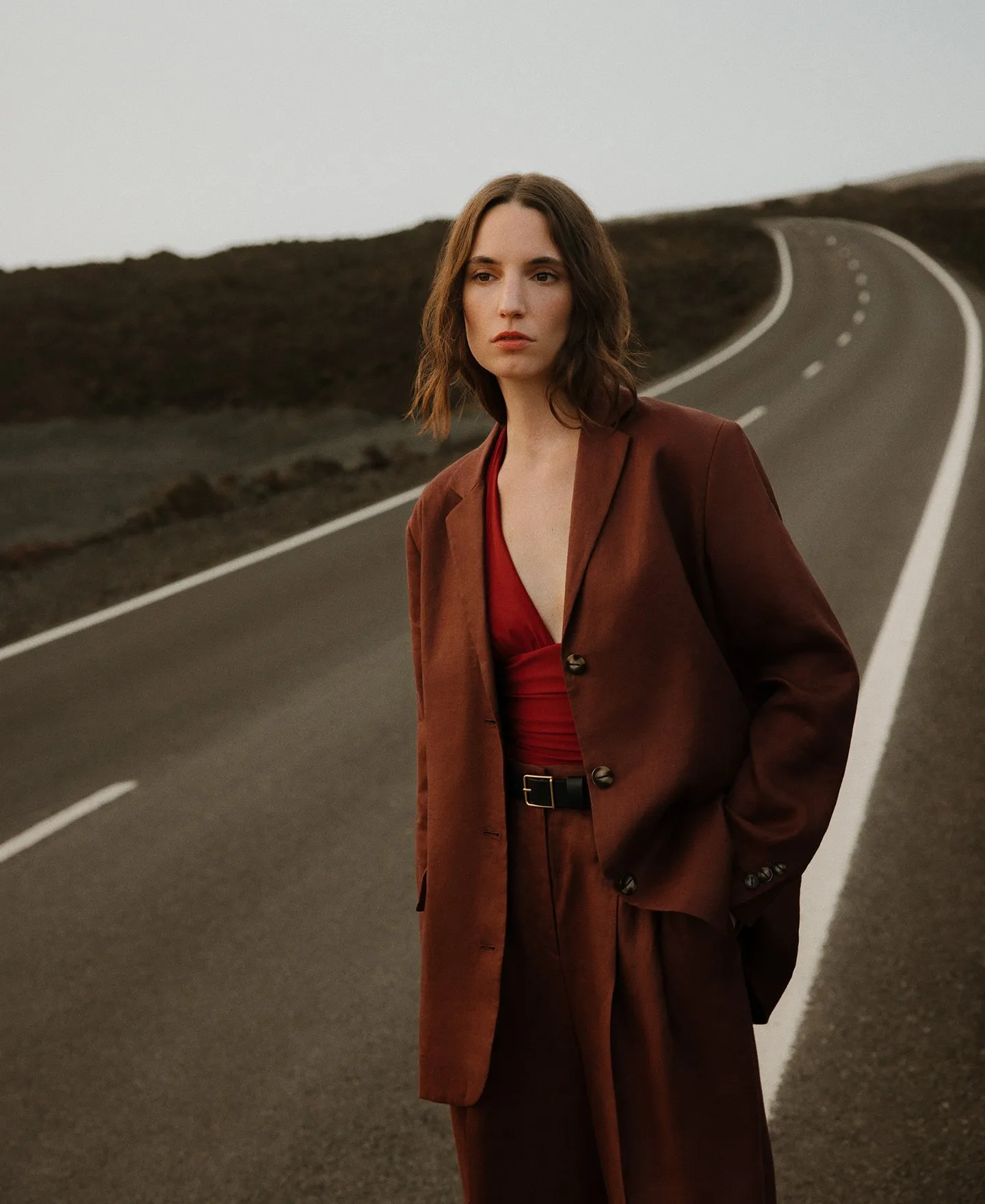 Brown linen blazer woman