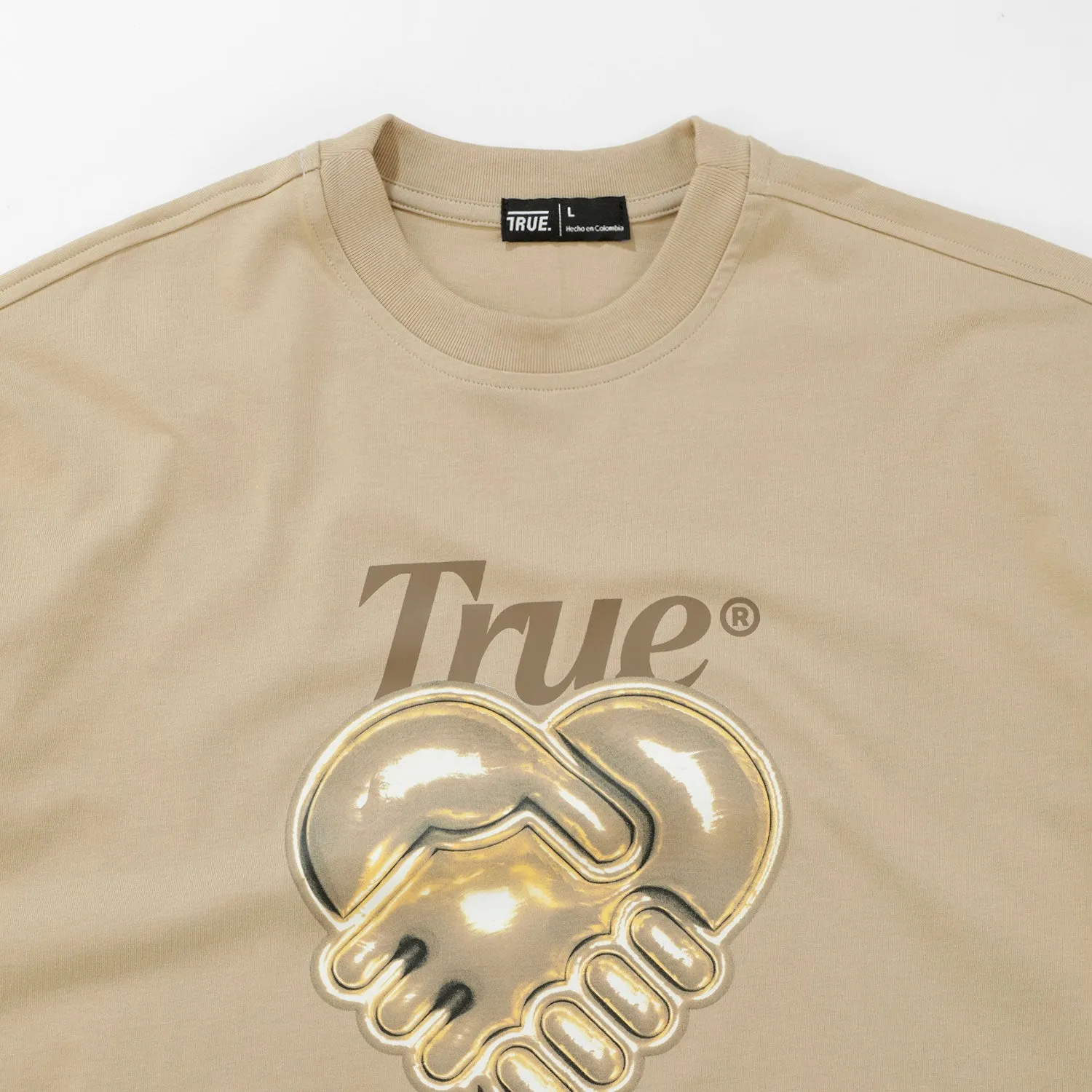 CAMISETA OVERSIZED CORAZóN  CAMEL