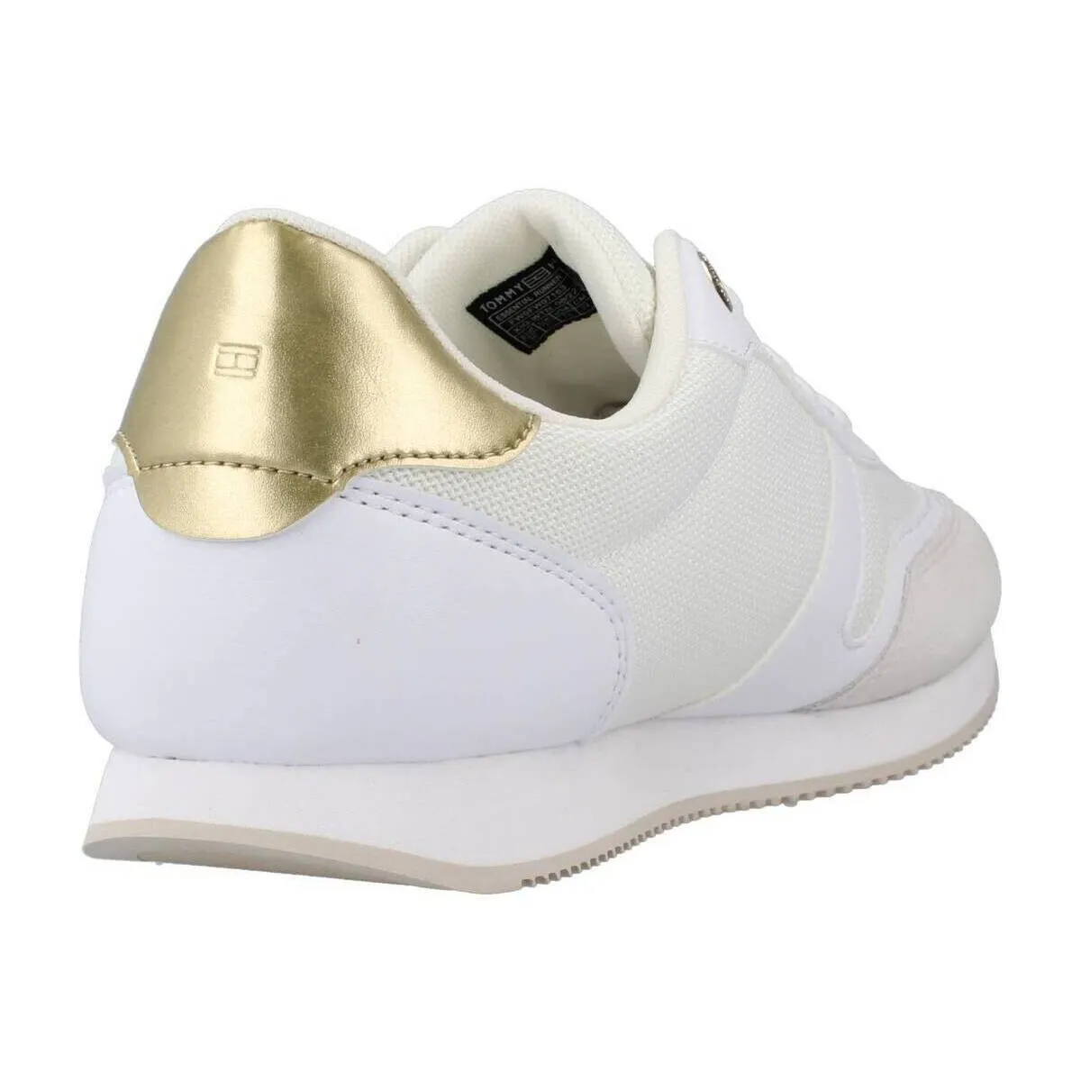 ESSENTIAL RUNNER