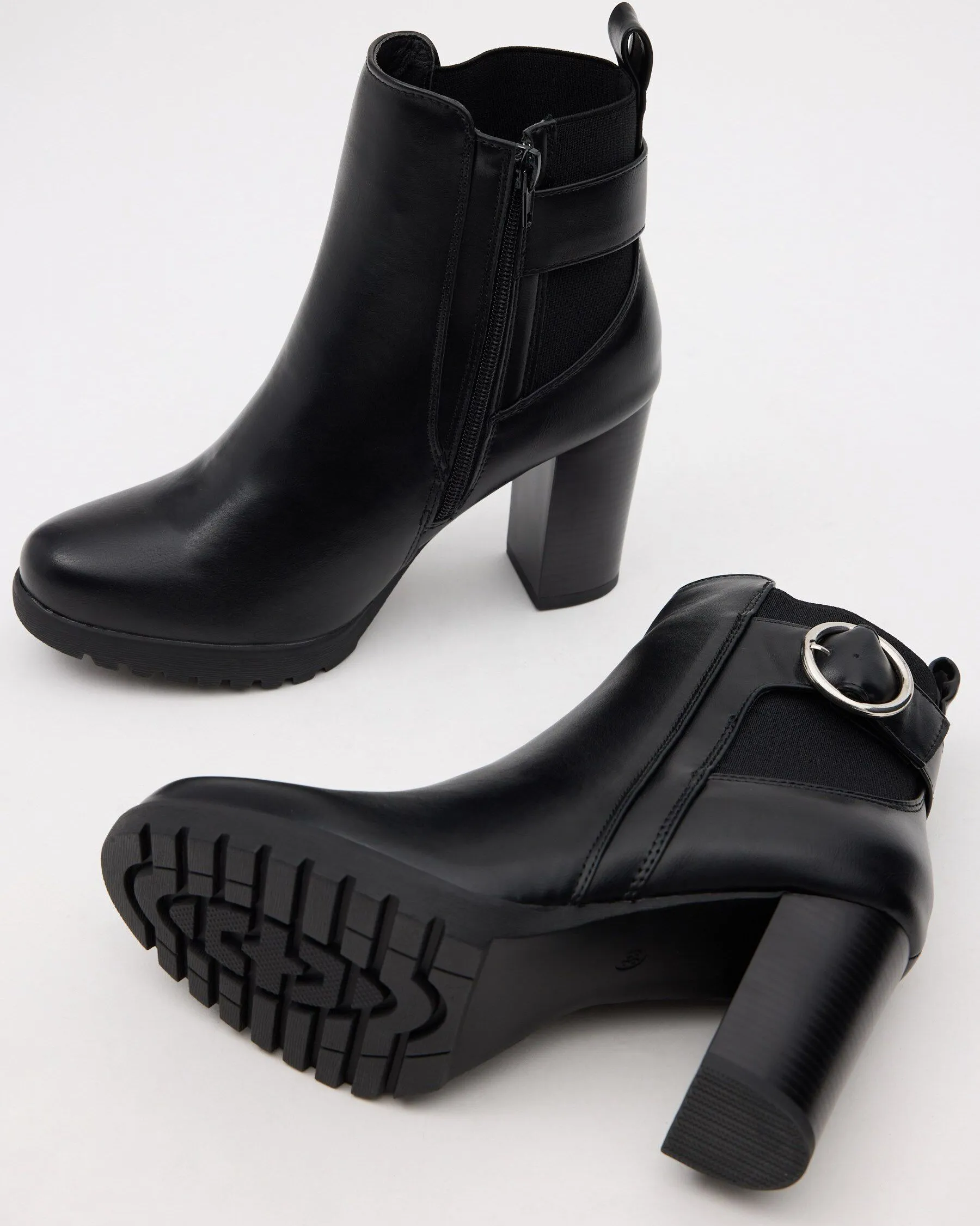 Inside Botin Tacon