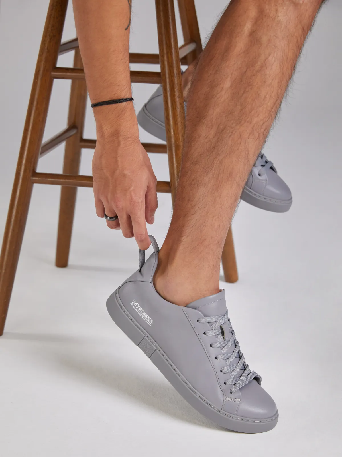 MONO (MEN)  GREY