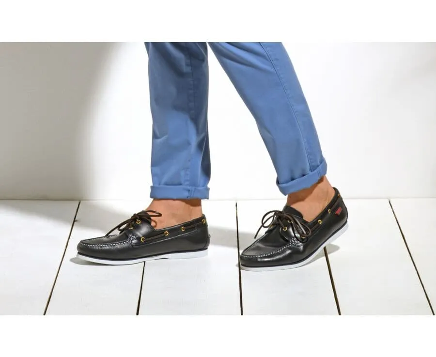 NAVY LEATHER BOAT SHOES  TRAWLER